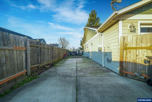 3485 NE Alexander Ln, Albany, OR 97321