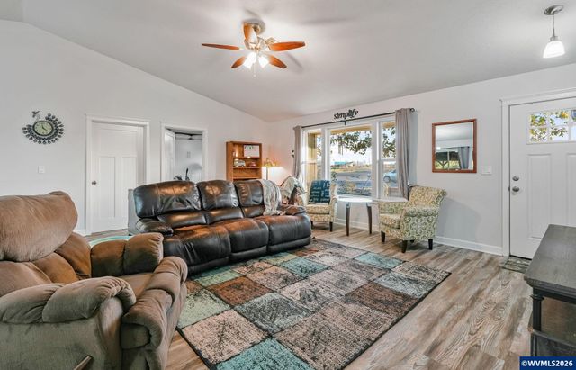 3485 NE Alexander Ln, Albany, OR 97321