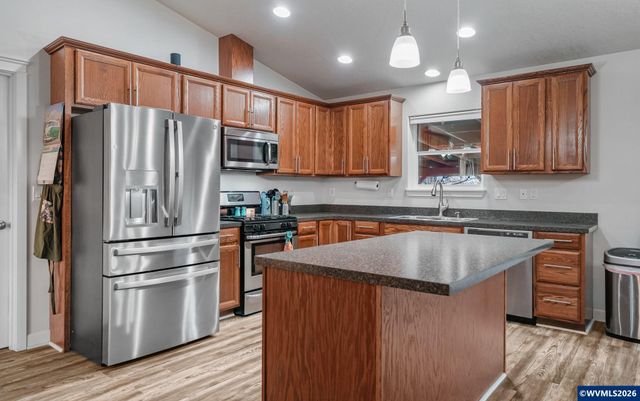 3485 NE Alexander Ln, Albany, OR 97321
