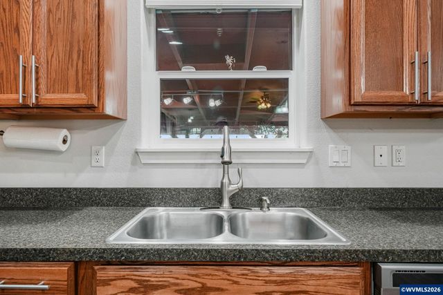 3485 NE Alexander Ln, Albany, OR 97321
