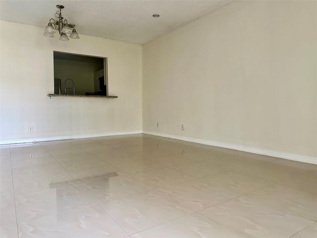 22415 SW 61st Way 202, Boca Raton, FL 33428