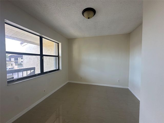 22415 SW 61st Way 202, Boca Raton, FL 33428