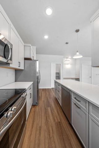 1901 HIDDEN HOLLOW LANE, Manitowoc, WI 54220