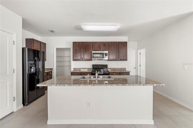 7789 TUSCAN BAY CIRCLE, Wesley Chapel, FL 33545