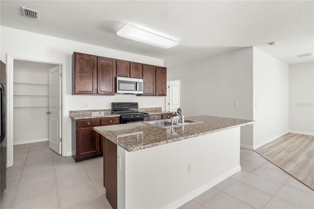 7789 TUSCAN BAY CIRCLE, Wesley Chapel, FL 33545