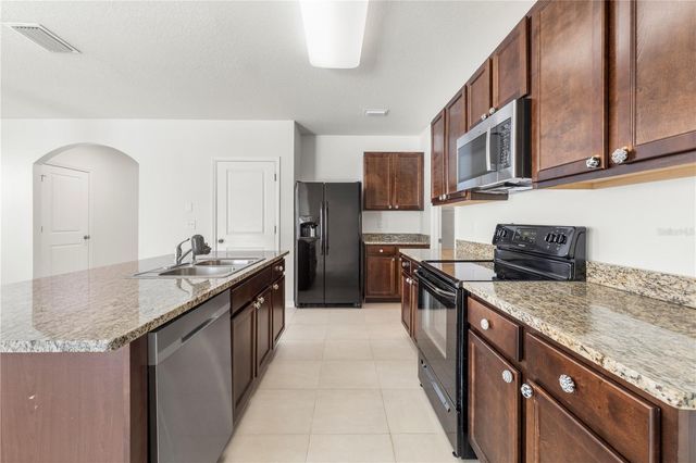 7789 TUSCAN BAY CIRCLE, Wesley Chapel, FL 33545