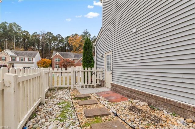 184 Patriots Walke DR, Suffolk, VA 23434