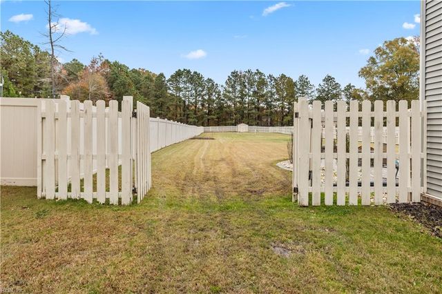 184 Patriots Walke DR, Suffolk, VA 23434