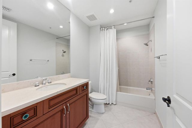 200 NE 2nd Avenue 316, Delray Beach, FL 33444