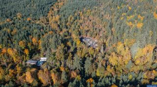 17925 Brown Rd, Dallas, OR 97338