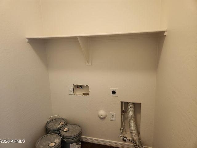 8141 W Encinas Lane, Phoenix, AZ 85043