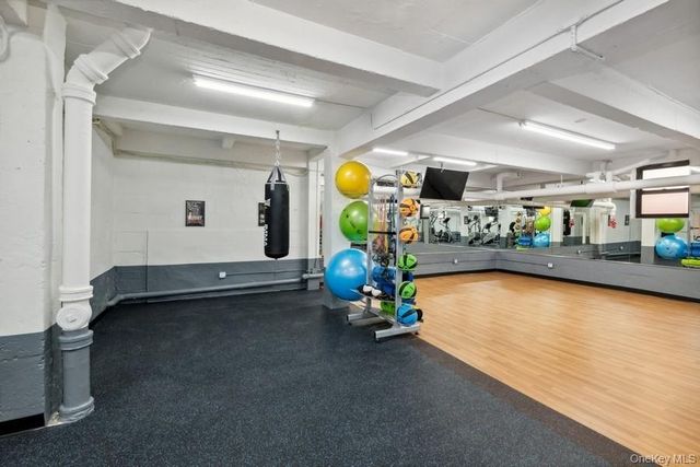 33-24 91st Street 5N, Jackson Heights, NY 11372