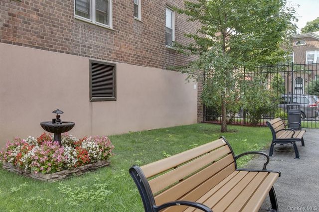 33-24 91st Street 5N, Jackson Heights, NY 11372