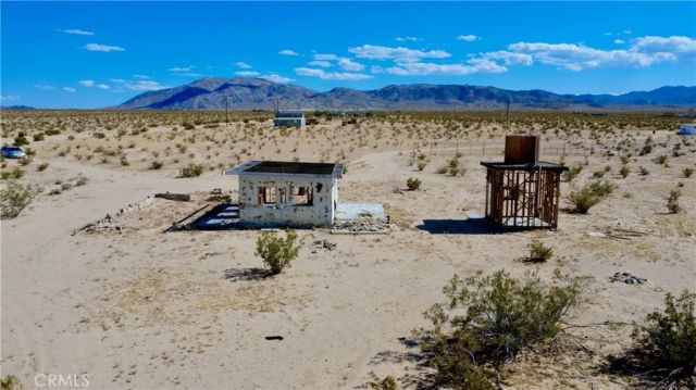 5620 Mojave, 29 Palms, CA 92277