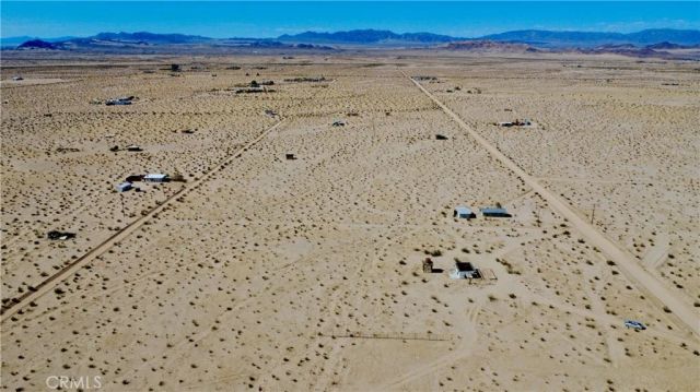 5620 Mojave, 29 Palms, CA 92277