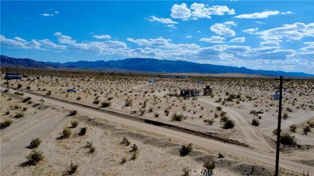 5620 Mojave, 29 Palms, CA 92277