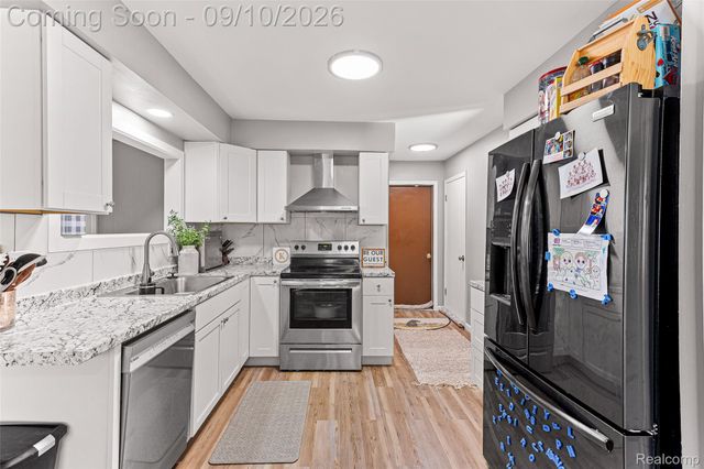 2350 Brookfield Street, Canton Charter Township, MI 48188