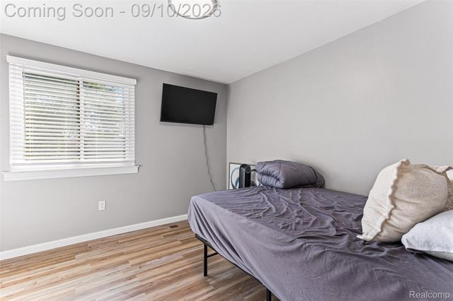 2350 Brookfield Street, Canton Charter Township, MI 48188