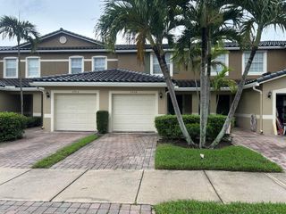 2758 SE Birmingham Drive, Stuart, FL 34997