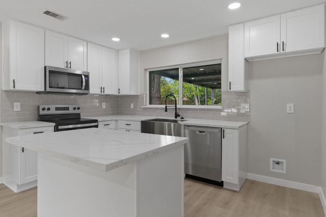 2208 Merle Street, Pasadena, TX 77502