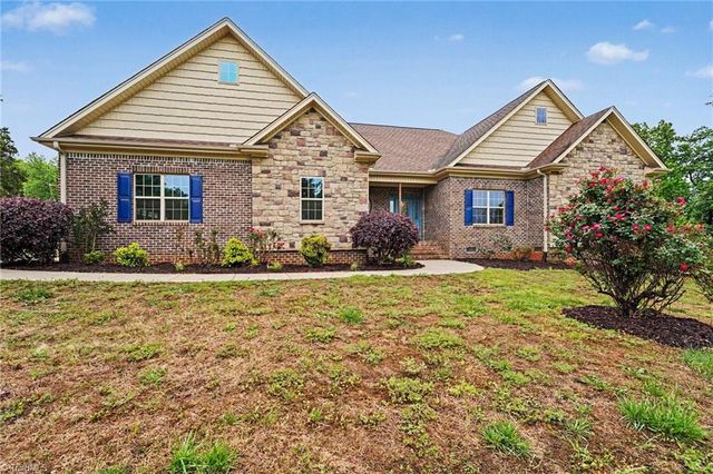 6250 Vance Road, Kernersville, NC 27284