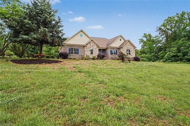 6250 Vance Road, Kernersville, NC 27284