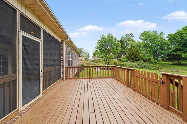 6250 Vance Road, Kernersville, NC 27284