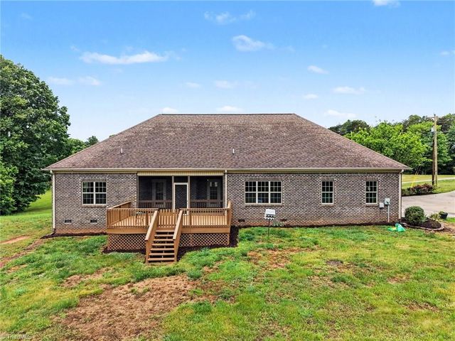 6250 Vance Road, Kernersville, NC 27284