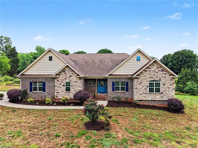 6250 Vance Road, Kernersville, NC 27284