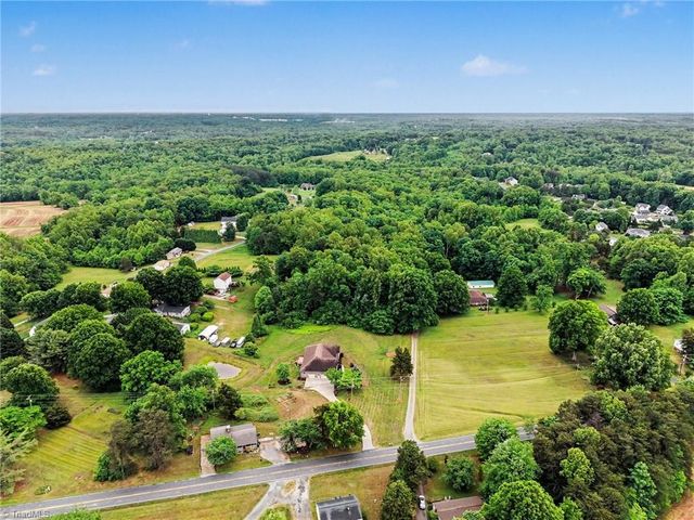 6250 Vance Road, Kernersville, NC 27284