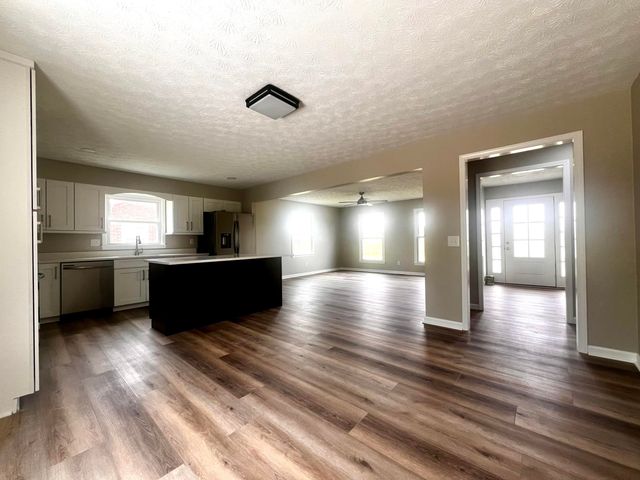 1420 Bellows Mill Road, Harrodsburg, KY 40330