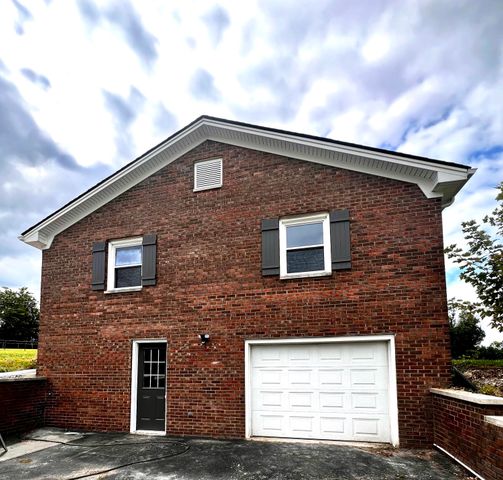 1420 Bellows Mill Road, Harrodsburg, KY 40330