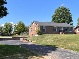 1420 Bellows Mill Road, Harrodsburg, KY 40330
