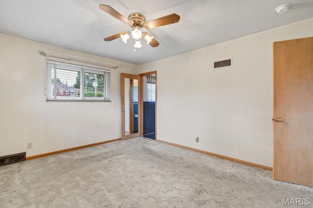 10629 Knollside Circle, St Louis, MO 63123