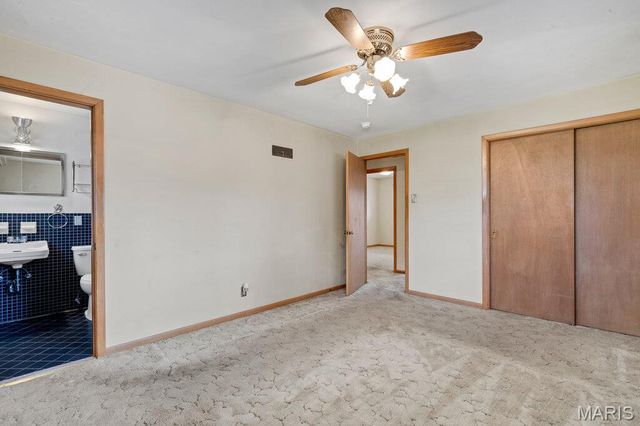 10629 Knollside Circle, St Louis, MO 63123