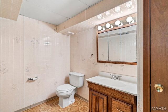 10629 Knollside Circle, St Louis, MO 63123