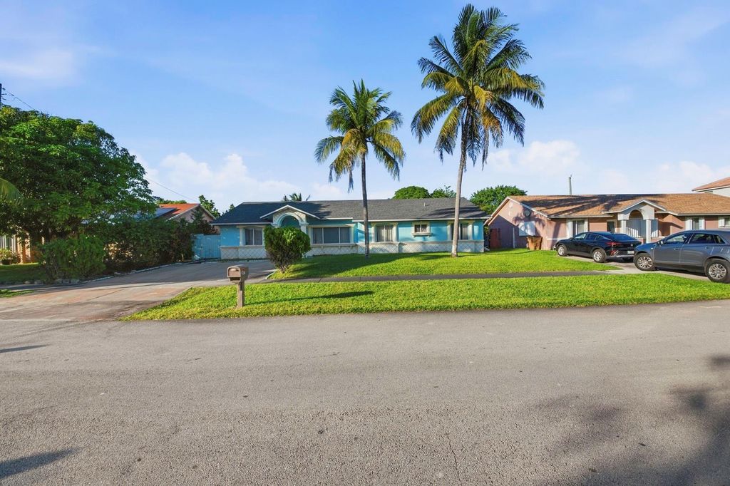 561 NE 38th Street, Deerfield Beach, FL 33064