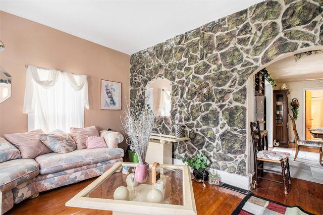 217 W State Street, Cassopolis, MI 49031