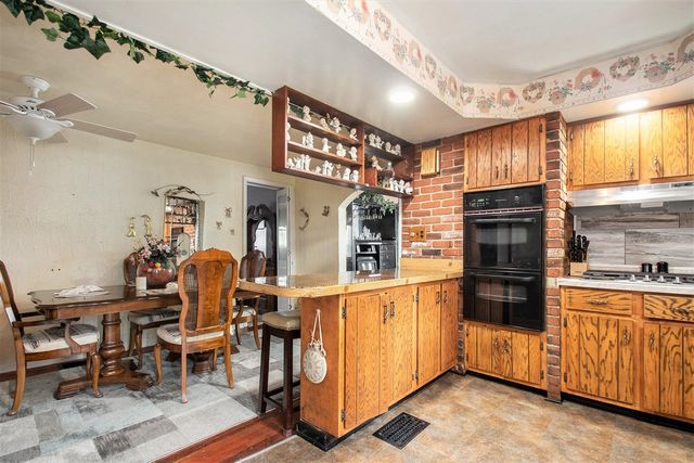 217 W State Street, Cassopolis, MI 49031