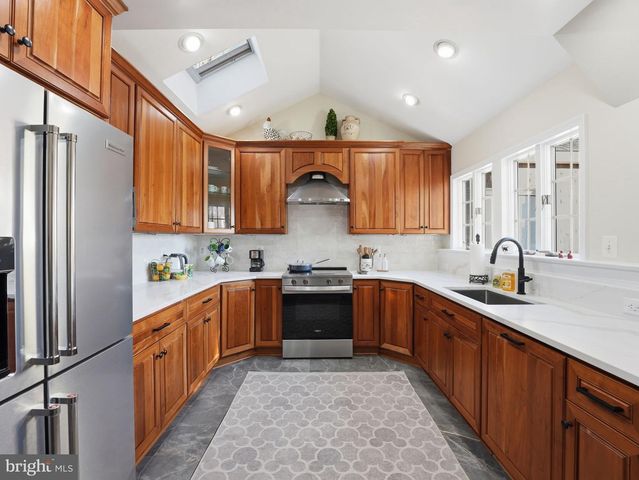 6914 TULSA CT, Alexandria, VA 22307