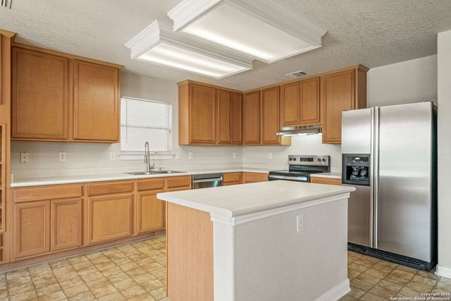 4731 Bending, San Antonio, TX 78259