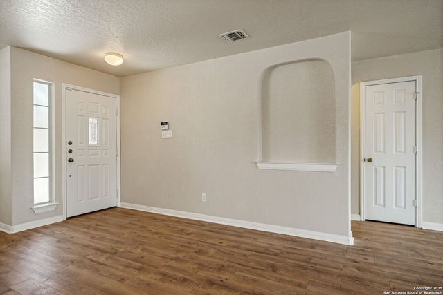 4731 Bending, San Antonio, TX 78259