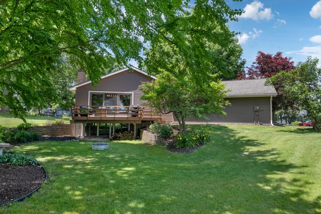6900 Vista Grande Drive NE, Rockford, MI 49341