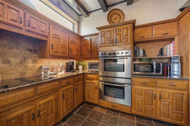 6926 Rocky Top Circle, Dallas, TX 75252