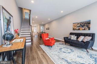 828 EDMONDSON AVENUE, Baltimore, MD 21201