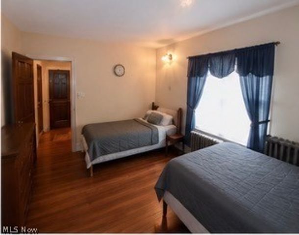 1737 Cumberland Road, Cleveland Heights, OH 44118