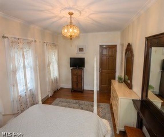 1737 Cumberland Road, Cleveland Heights, OH 44118