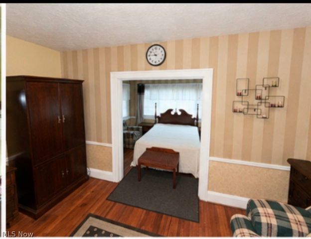 1737 Cumberland Road, Cleveland Heights, OH 44118