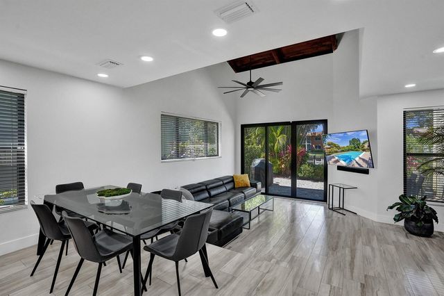 91 NE 17th Court, Fort Lauderdale, FL 33305