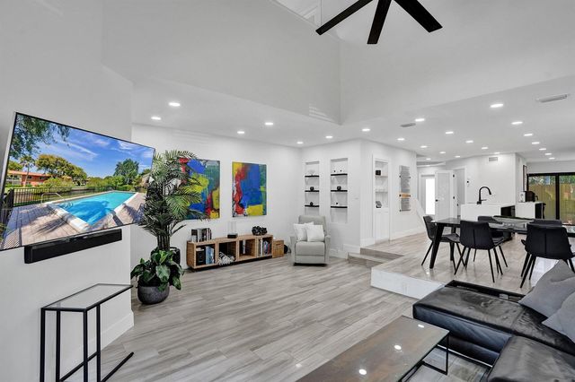 91 NE 17th Court, Fort Lauderdale, FL 33305